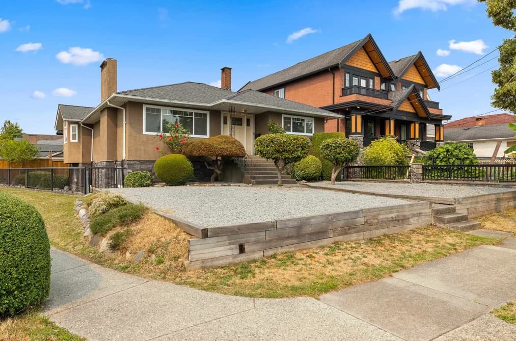 2515 E 45TH AVENUE, Vancouver, BC — Residential for Sale - Main Photo