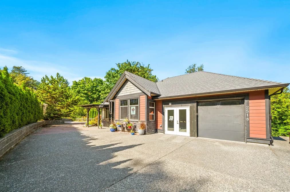 2518 WHATCOM ROAD, Abbotsford, BC — Residential for Sale - Photo 2
