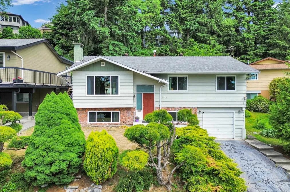 2519 PENSHURST COURT, Coquitlam, BC — Residential for Sale - Photo 2