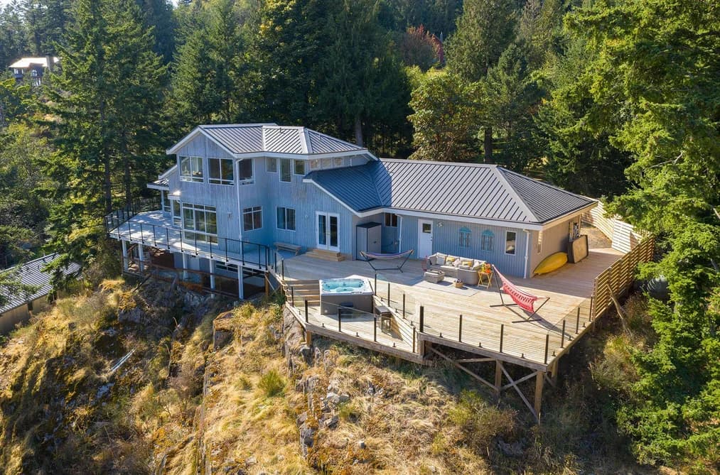 252 JASON ROAD, Bowen Island, BC — Residential for Sale - Photo 2