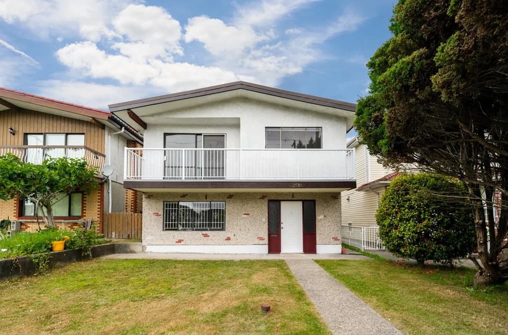 2539 E 34TH AVENUE, Vancouver, BC — Residential for Sale - Main Photo