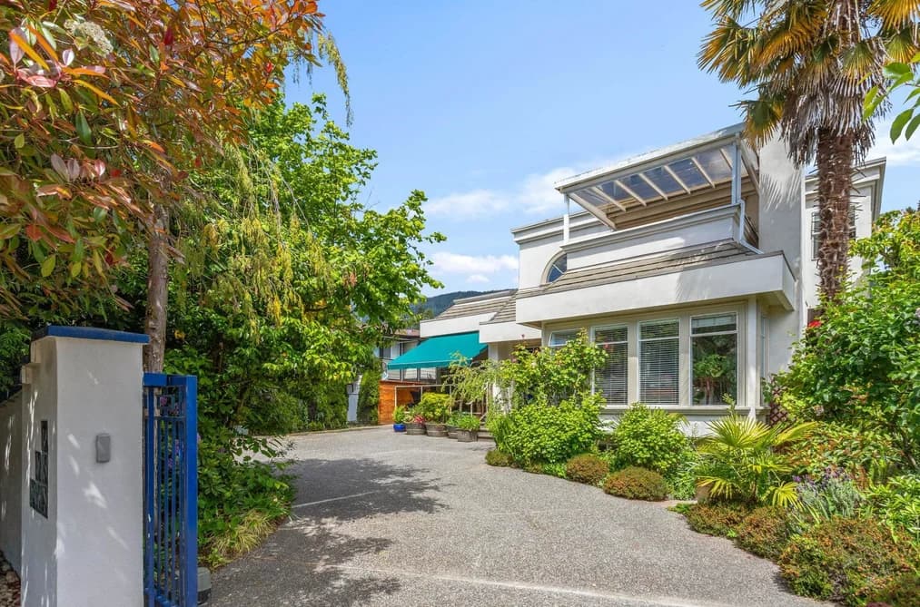 2541 MARINE DRIVE, West Vancouver, BC — Residential for Sale - Photo 2