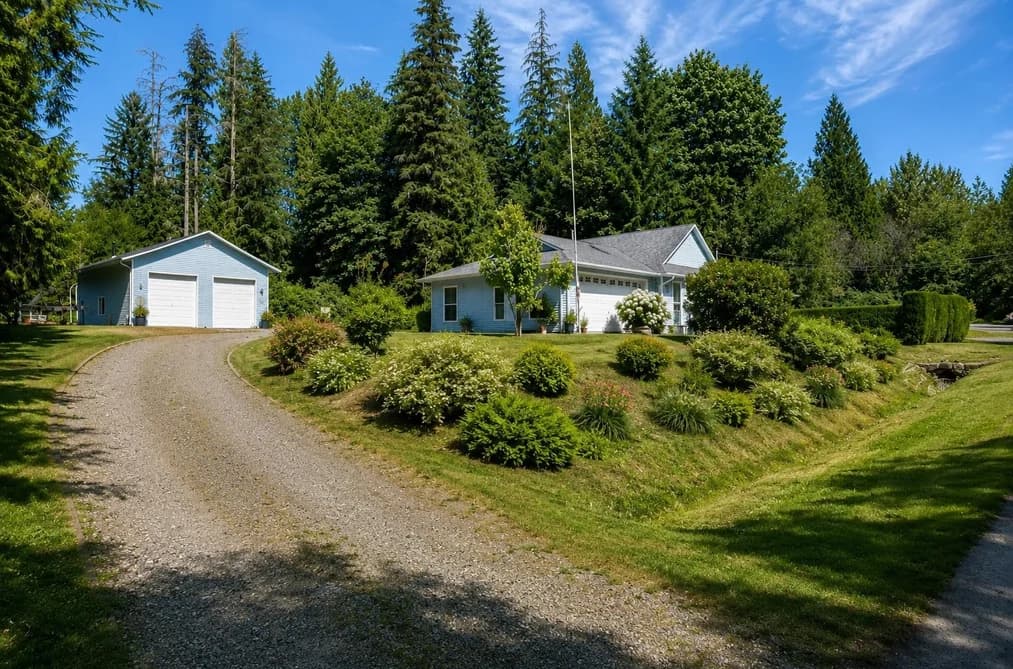 25465 HILLAND AVENUE, Maple Ridge, BC — Residential for Sale - Main Photo