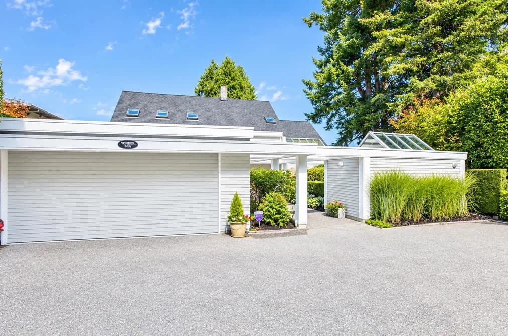 2547 CRESCENT DRIVE, Surrey, BC — Residential for Sale - Photo 2
