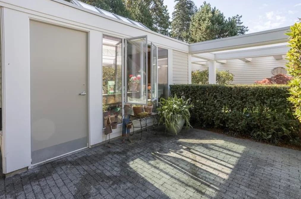 2547 CRESCENT DRIVE, Surrey, BC — Residential for Sale - Photo 2