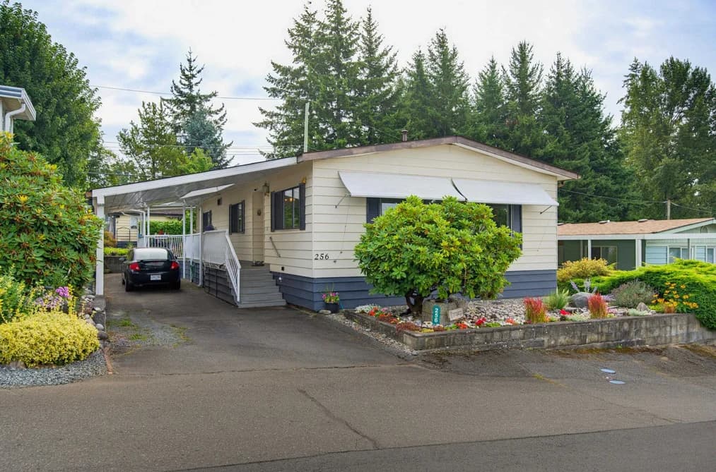 256 27111 0 AVENUE, Langley, BC — Residential for Sale - Main Photo