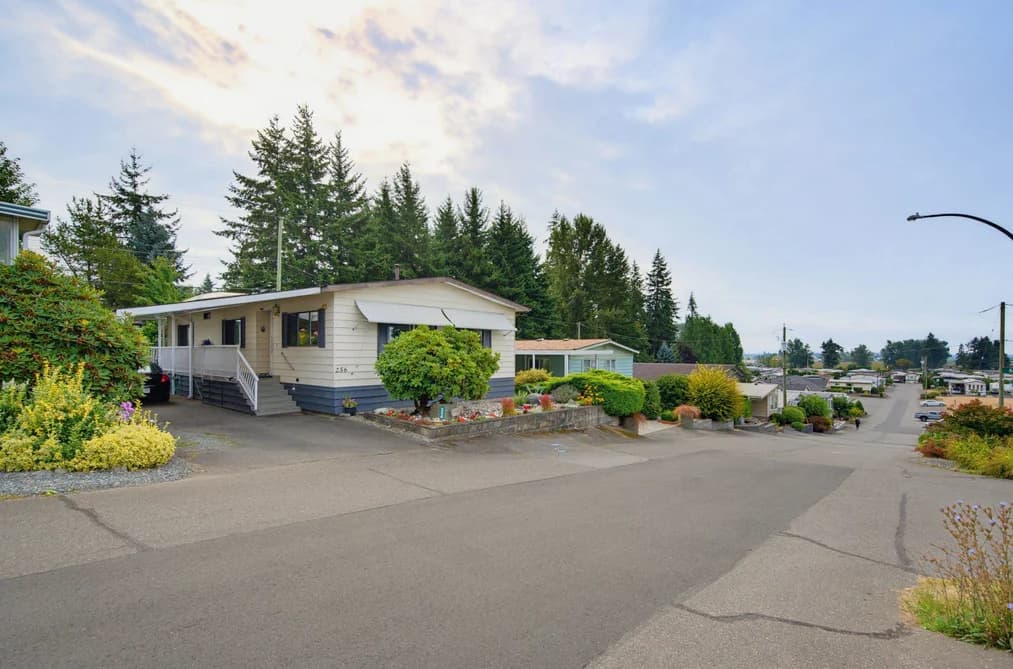 256 27111 0 AVENUE, Langley, BC — Residential for Sale - Photo 2