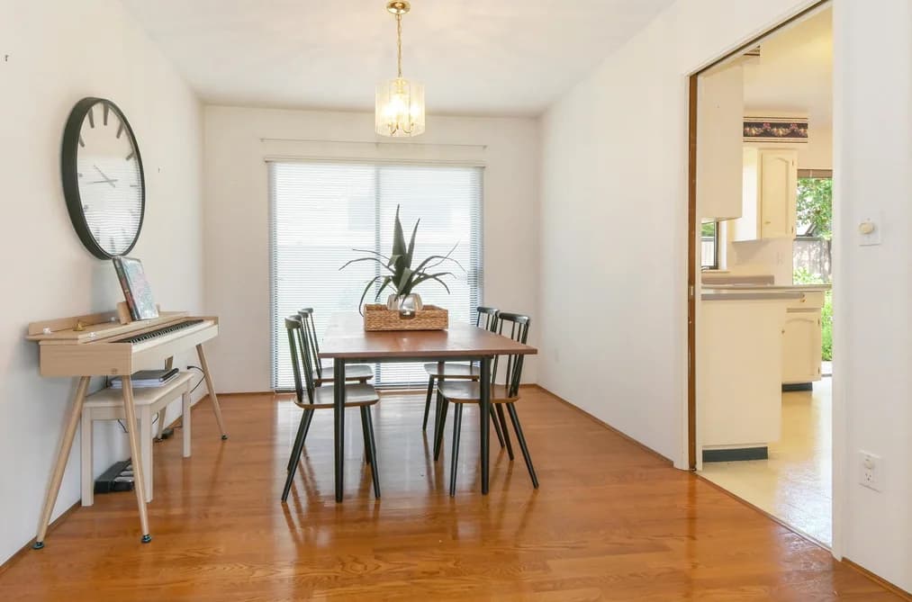 2560 127 STREET, Surrey, BC — Residential for Sale - Photo 2