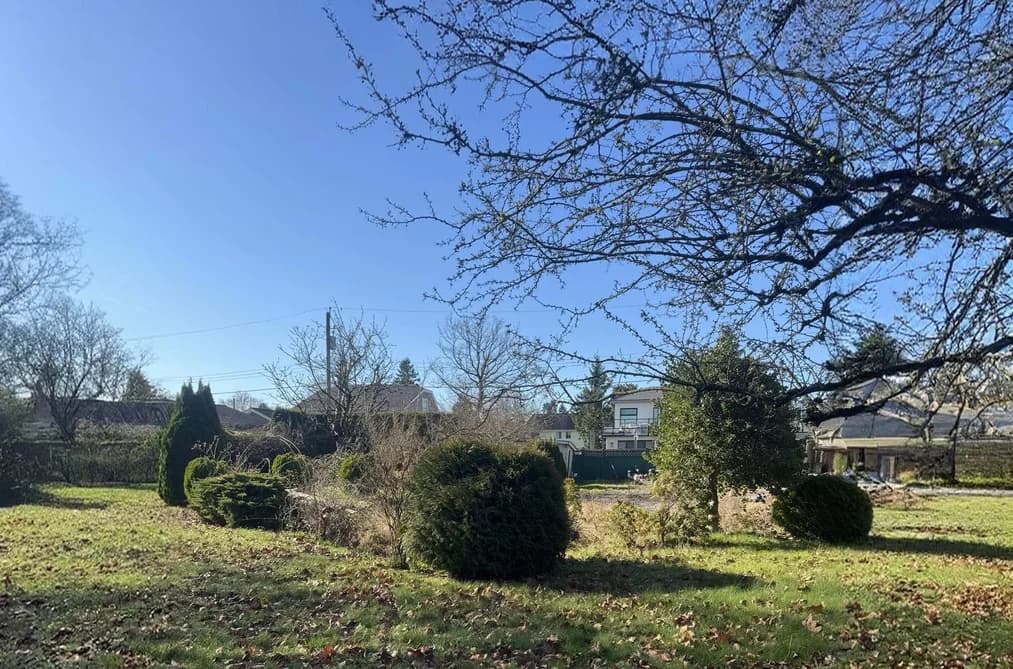 2560 WELLINGTON CRESCENT, Richmond, BC — Land for Sale - Photo 2