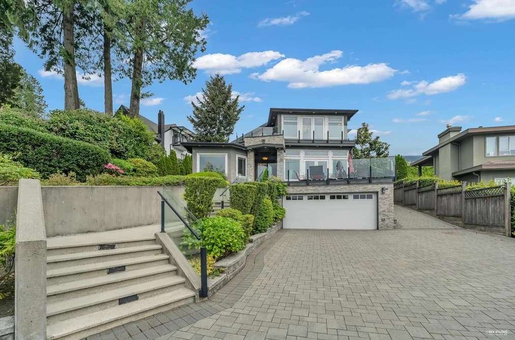 2567 LAWSON AVENUE, West Vancouver, BC — Residential for Sale - Photo 2