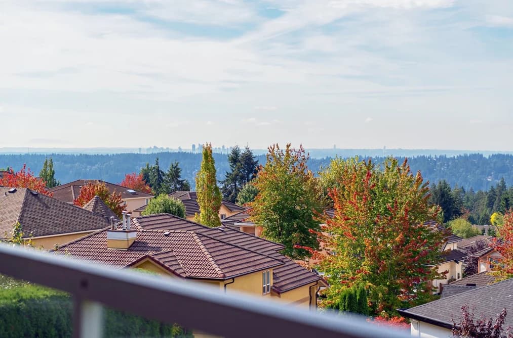 2570 DIAMOND CRESCENT, Coquitlam, BC — Residential for Sale - Photo 2