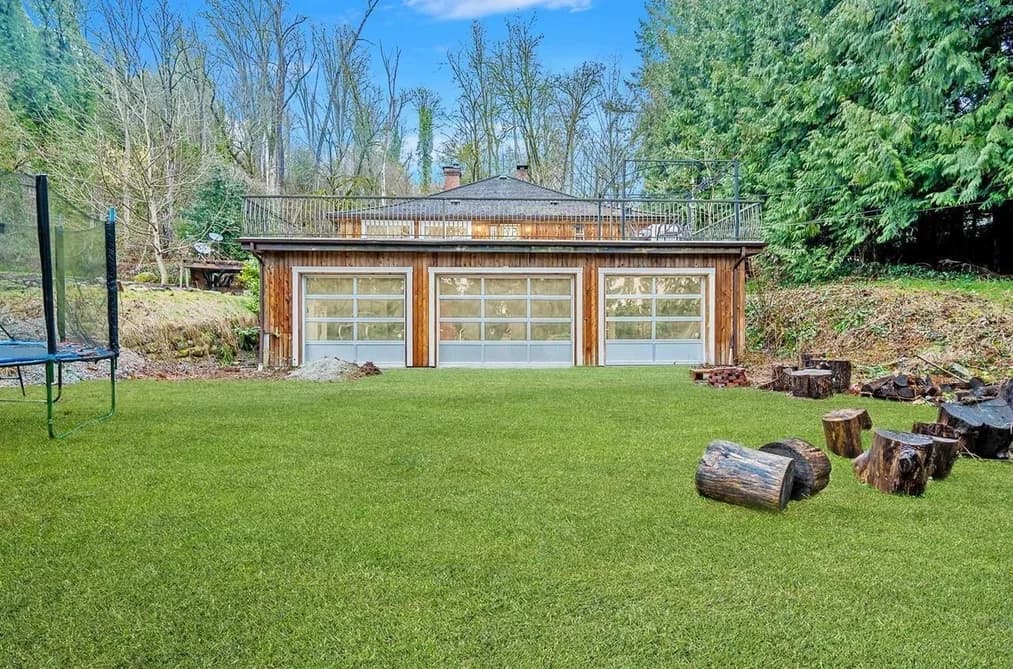 25745 LOUGHEED HIGHWAY, Maple Ridge, BC — Residential for Sale - Main Photo