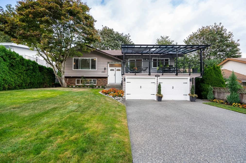 2583 PASSAGE DRIVE, Coquitlam, BC — Residential for Sale - Photo 2