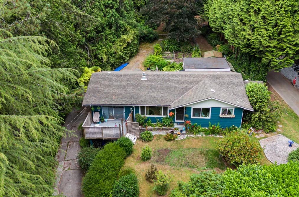 2588 LOWER ROAD, Roberts Creek, BC — Residential for Sale - Main Photo