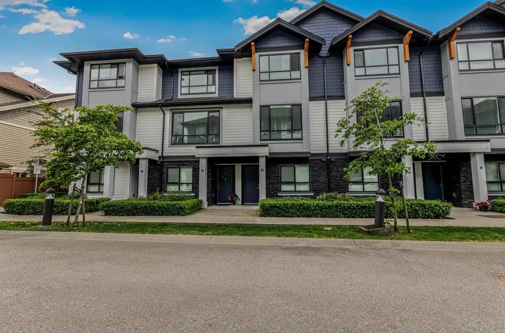 26 19704 55A AVENUE, Langley, BC — Residential for Sale - Main Photo