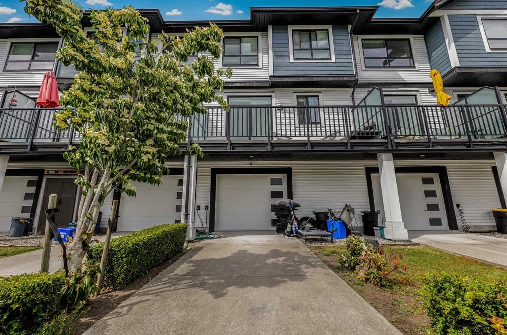 26 19704 55A AVENUE, Langley, BC — Residential for Sale - Photo 2
