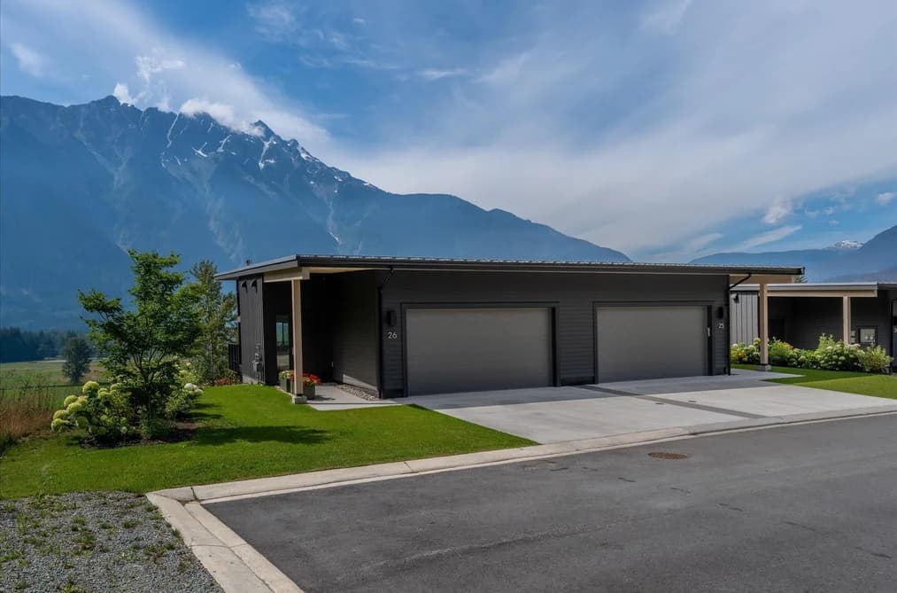26 4000 SUNSTONE WAY, Pemberton, BC — Residential for Sale - Photo 2
