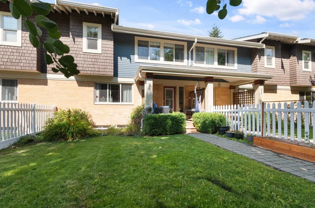 26 5851 COWICHAN STREET, Chilliwack, BC — Residential for Sale - Main Photo