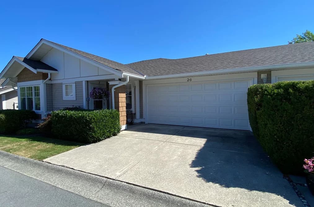 26 6885 184TH STREET, Surrey, BC — Residential for Sale - Photo 2