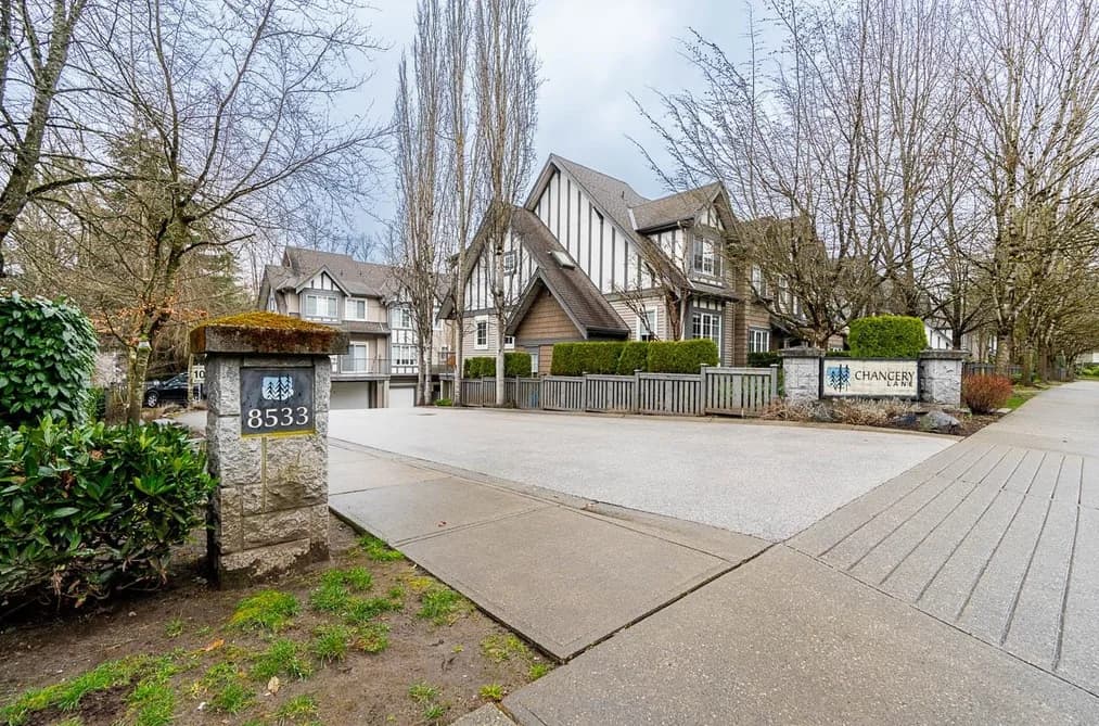 26 8533 CUMBERLAND PLACE, Burnaby, BC — Residential for Sale - Photo 2