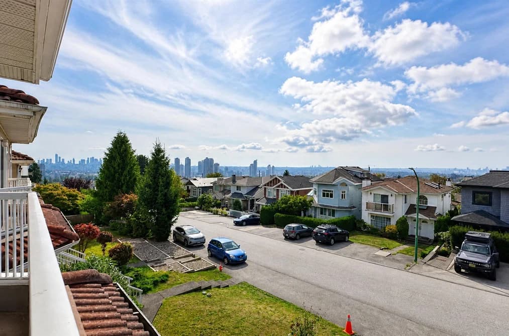 26 RANELAGH AVENUE, Burnaby, BC — Residential for Sale - Photo 2