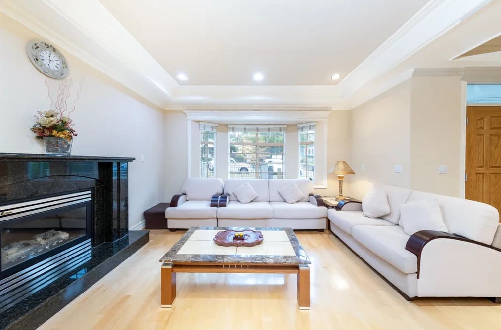 260 W 63RD AVENUE, Vancouver, BC — Residential for Sale - Photo 2