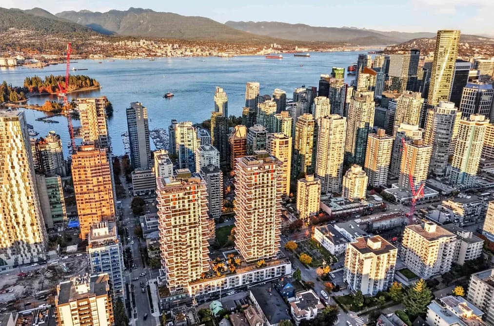2601 - 1408 Robson Street, Vancouver, BC - MLS: R3178746 - Photo 1 2601 - 1408 Robson Street, Vancouver, BC - MLS: R3178746 - Photo 1
