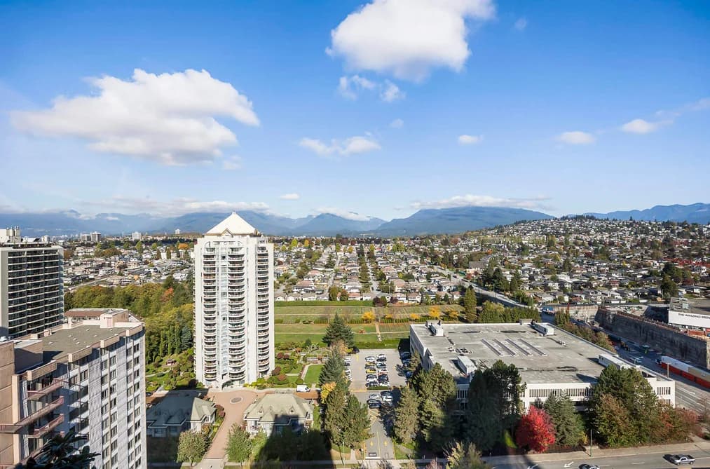 2601 4400 BUCHANAN STREET, Burnaby, BC — Residential for Sale - Photo 2