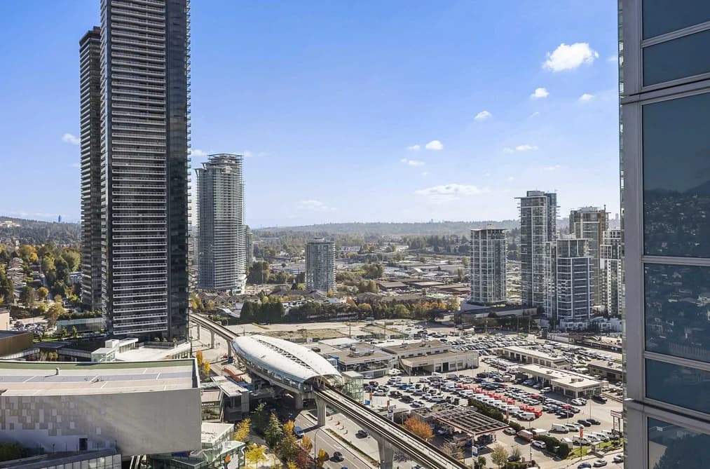 2601 4400 BUCHANAN STREET, Burnaby, BC — Residential for Sale - Photo 2