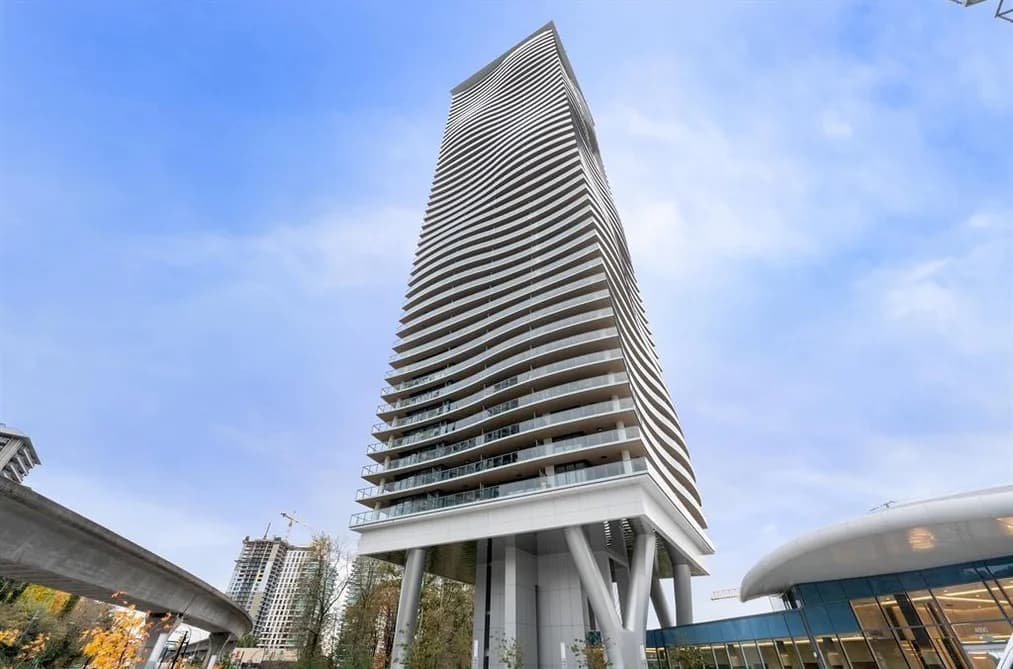 2602 4890 LOUGHEED HIGHWAY, Burnaby, BC — Residential for Sale - Main Photo