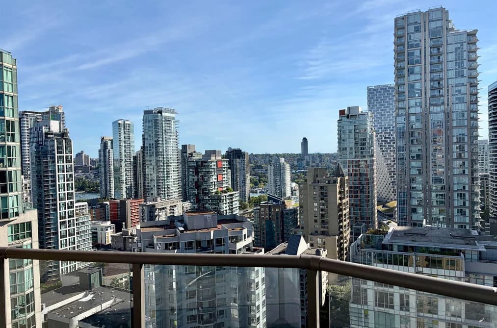 2607 1189 HOWE STREET, Vancouver, BC — Residential for Sale - Photo 2
