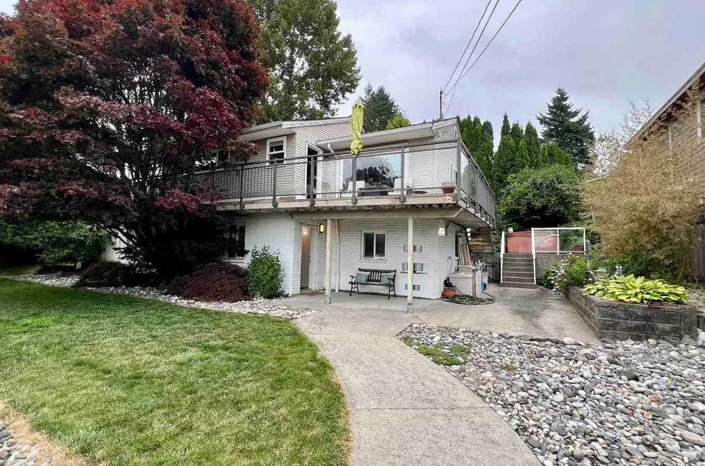 261 MONTGOMERY STREET, Coquitlam, BC — Residential for Sale - Main Photo