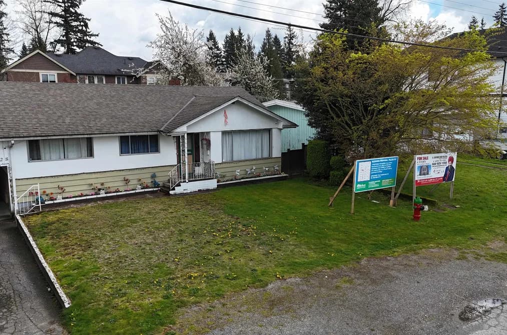 2628 MINTER ST STREET, Abbotsford, BC — Residential for Sale - Photo 2