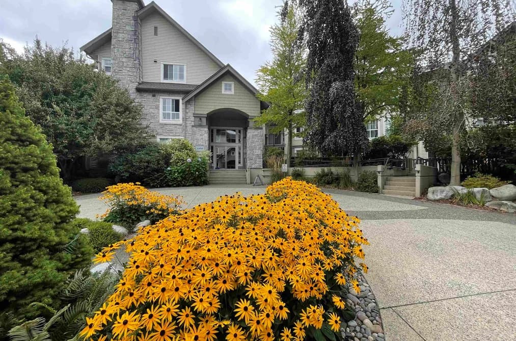 263 1100 E 29TH STREET, North Vancouver, BC — Residential for Sale - Main Photo