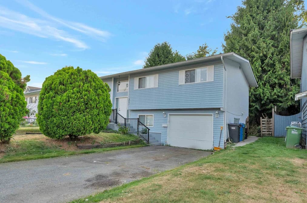 2651 MACBETH CRESCENT, Abbotsford, BC — Residential for Sale - Photo 2