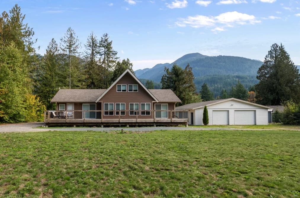 26542 REYNOLDS ROAD, Hope, BC — Residential for Sale - Main Photo