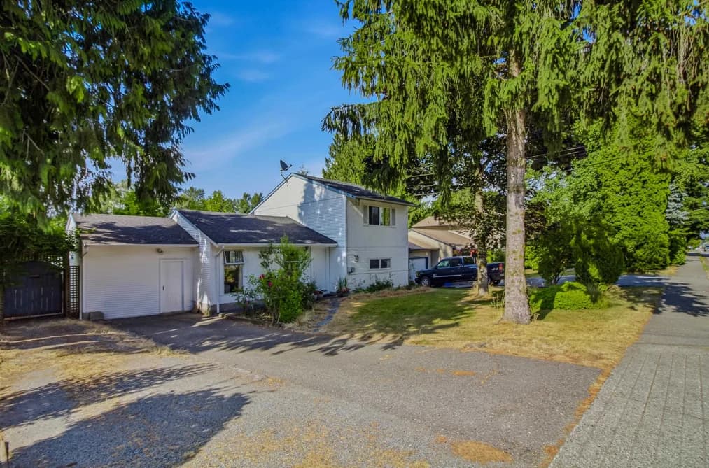 26549 32 AVENUE, Langley, BC — Residential for Sale - Main Photo