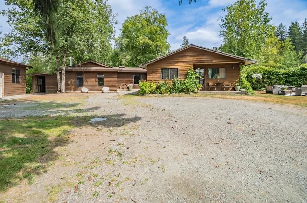 26559 58 AVENUE, Langley, BC — Residential for Sale - Main Photo