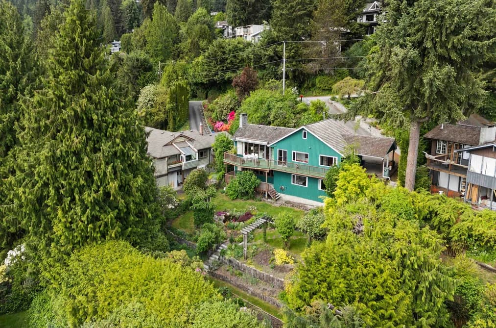 2660 QUEENS AVENUE, West Vancouver, BC — Residential for Sale - Photo 2