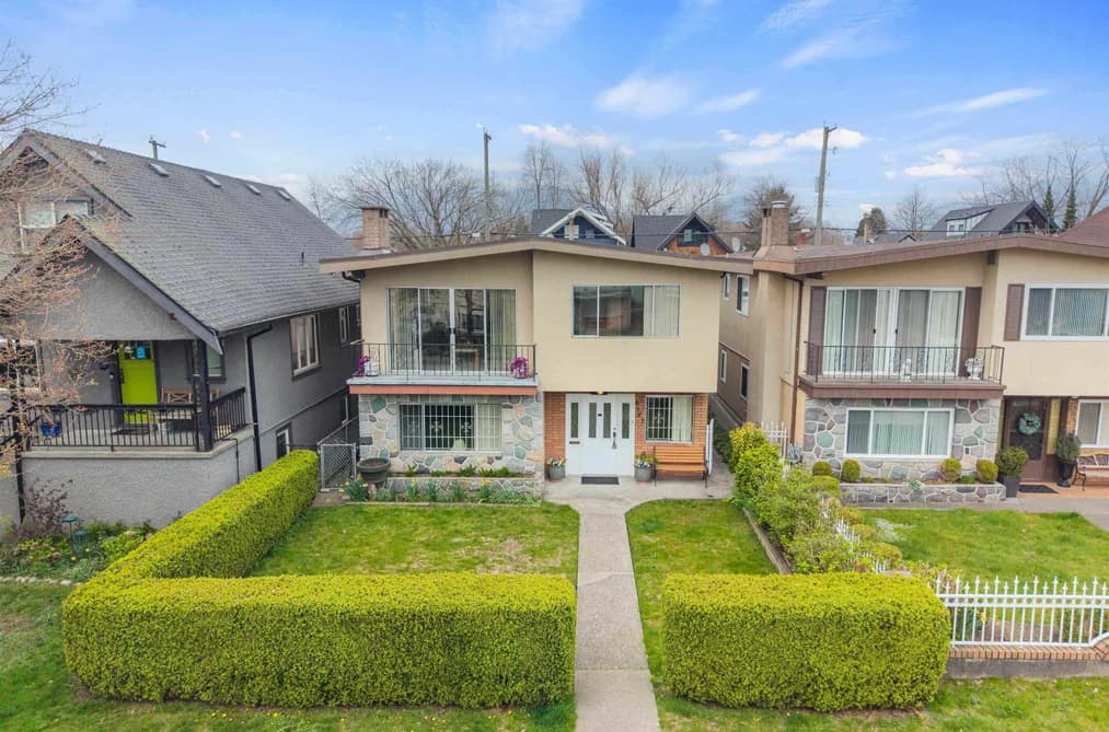 2663 DUNDAS STREET, Vancouver, BC — Residential for Sale - Main Photo