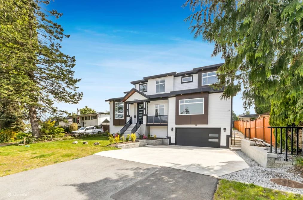 26668 FRASER HIGHWAY, Langley, BC — Residential for Sale - Photo 2