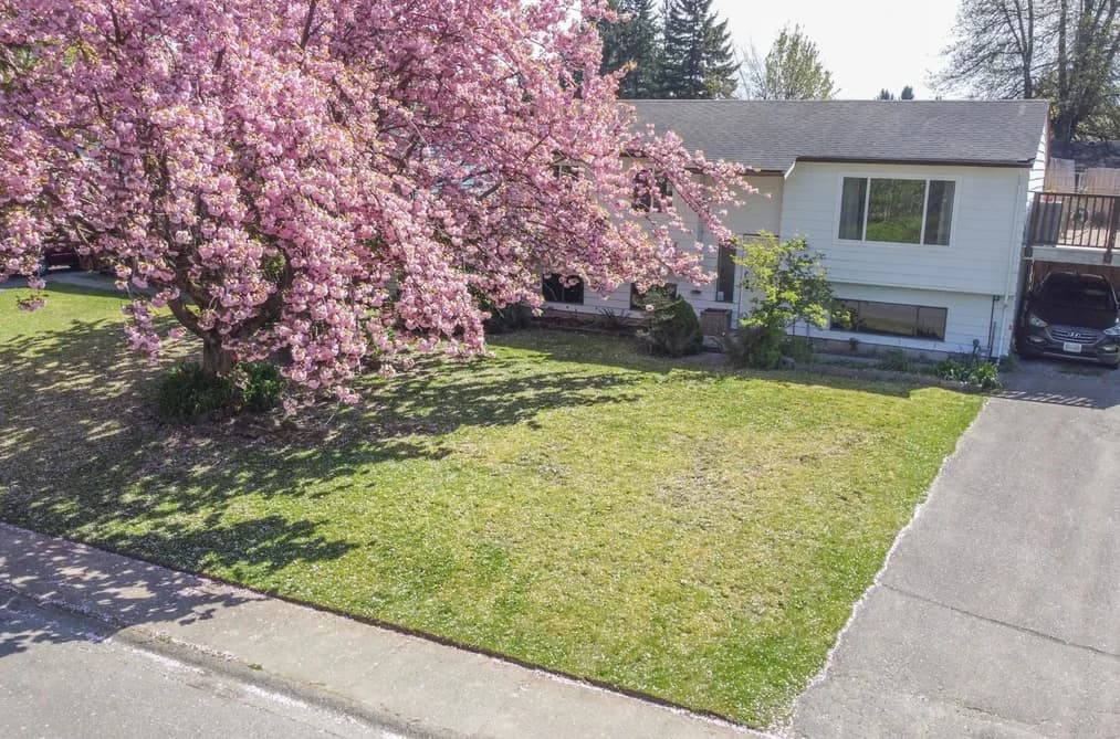 26728 33 AVENUE, Langley, BC — Residential for Sale - Photo 2