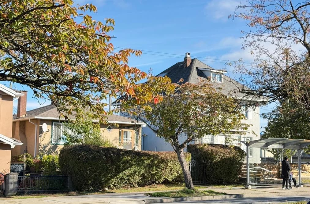 2673 E 22ND AVENUE, Vancouver, BC — Residential for Sale - Photo 2