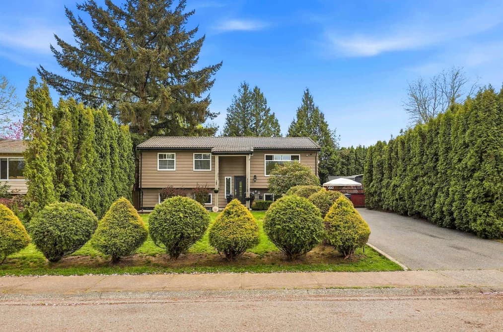 26744 33 AVENUE, Langley, BC — Residential for Sale - Main Photo