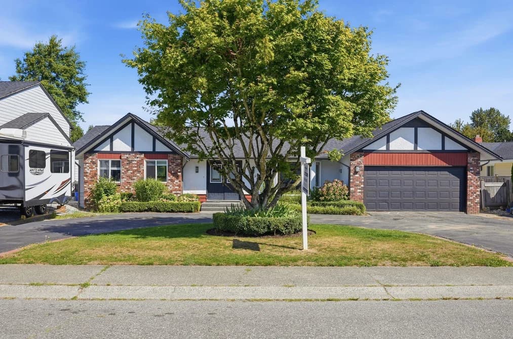 26959 33 AVENUE, Langley, BC — Residential for Sale - Main Photo