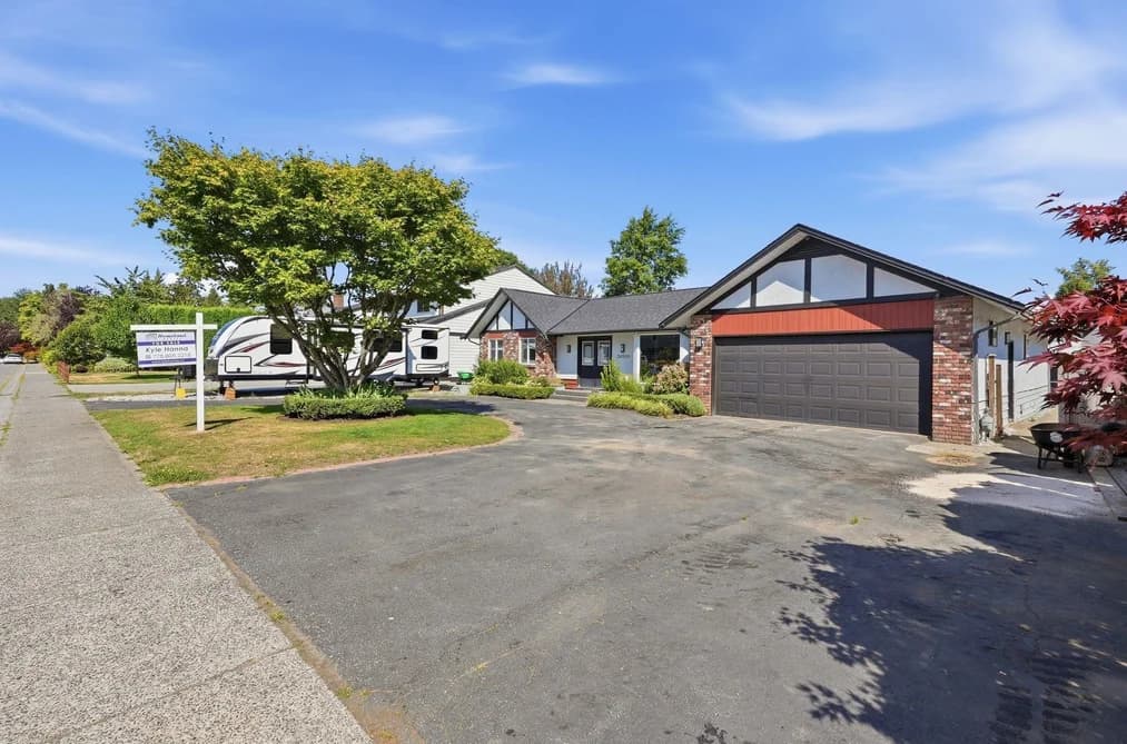 26959 33 AVENUE, Langley, BC — Residential for Sale - Photo 2