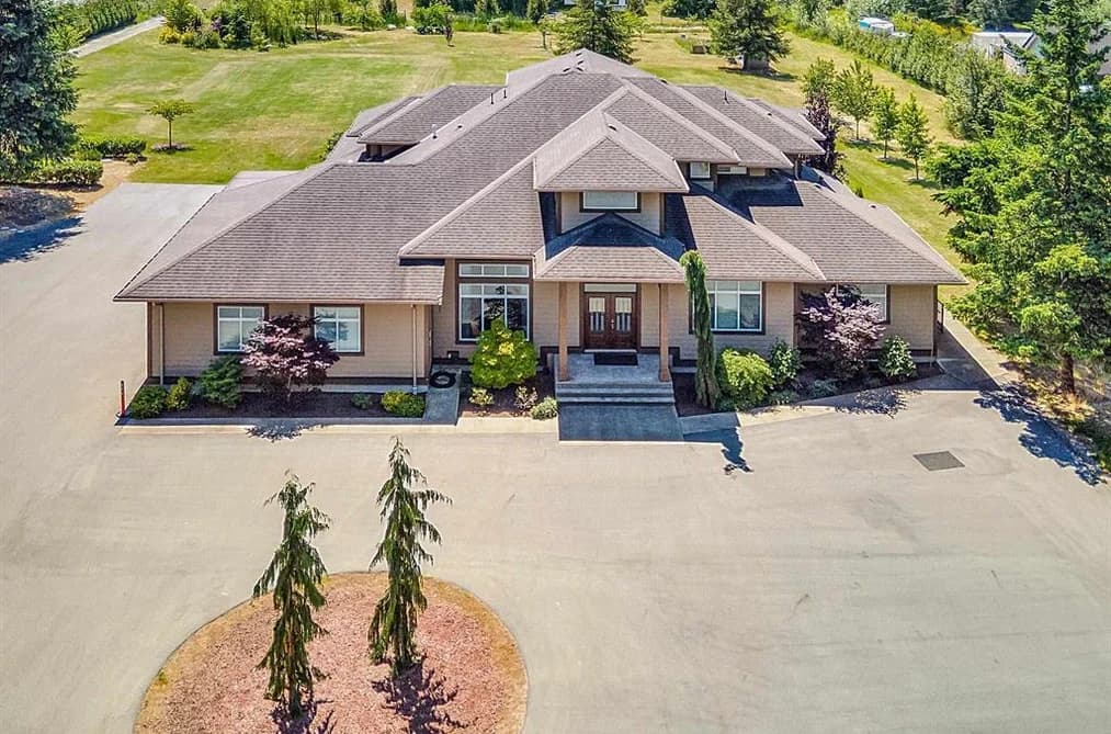 26972 60 AVENUE, Langley, BC — Residential for Sale - Photo 2