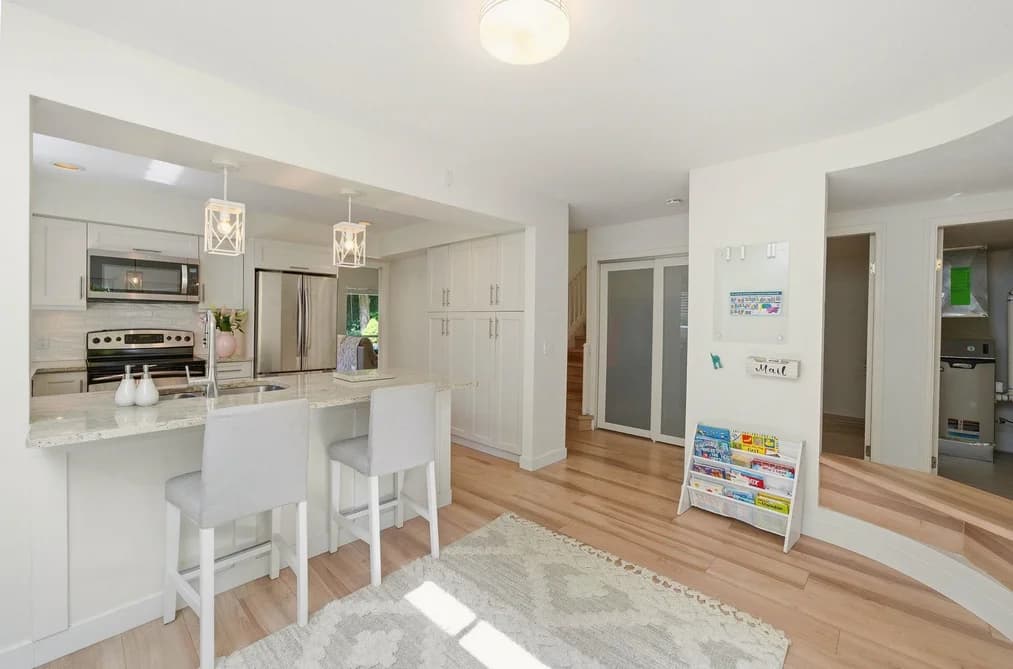 27 1001 NORTHLANDS DRIVE, North Vancouver, BC — Residential for Sale - Photo 2