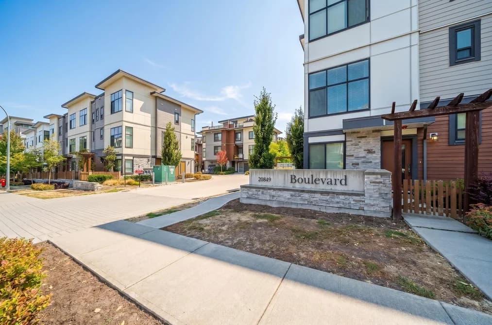 27 20849 78B AVENUE, Langley, BC — Residential for Sale - Main Photo