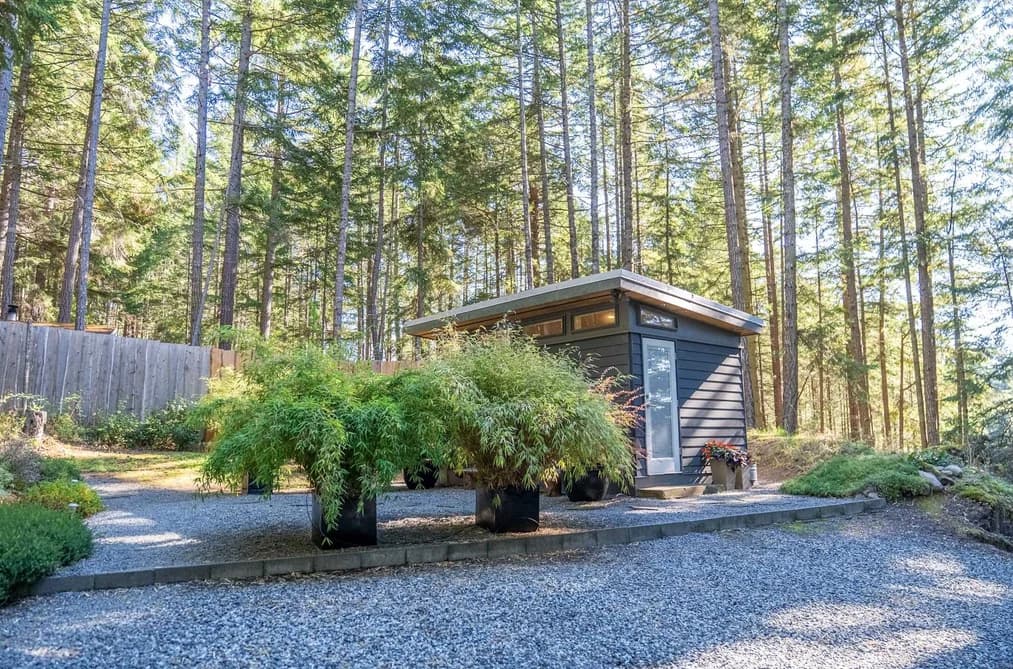 2701 GALLEY CRESCENT, Pender Island, BC — Residential for Sale - Photo 2